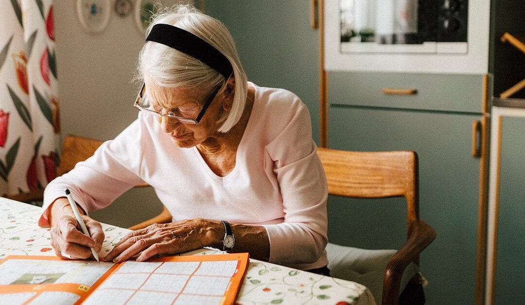 Large psilocybin dose briefly improved dementia in case study: What to know