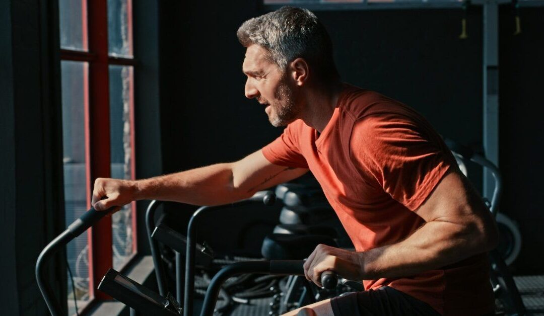 Sprints or endurance? Study finds short workouts release heart-protective proteins