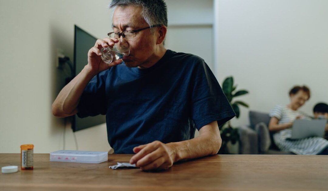 Statins may help lower glaucoma risk, study finds